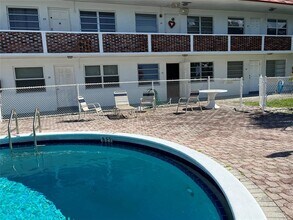 22 SE 3rd Terrace in Dania Beach, FL - Building Photo - Building Photo