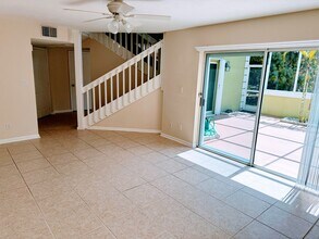 83 SE Beech Tree Ln in Stuart, FL - Building Photo - Building Photo