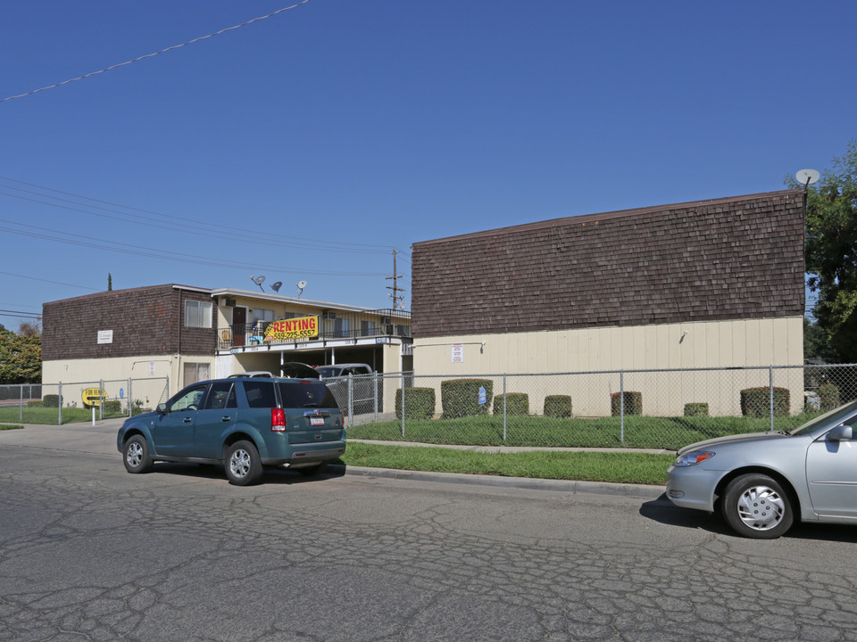 El Dorado Apartments in Fresno, CA - Building Photo