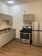 1204 North St, Unit 2 in Lafayette, IN - Foto de edificio - Building Photo