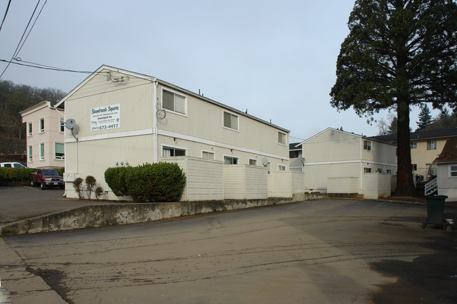 Shambrook Square in Roseburg, OR - Building Photo - Building Photo