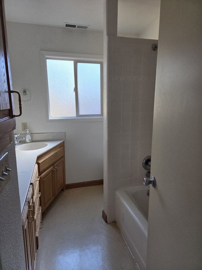 3080 Argonaut Ave in South Lake Tahoe, CA - Building Photo - Building Photo