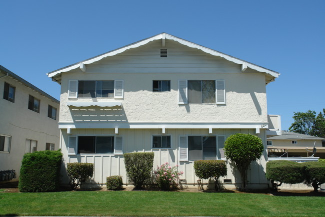 525 Northlake Dr in San Jose, CA - Building Photo - Building Photo