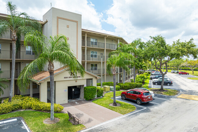 Plymouth at Century Village in Pembroke Pines, FL - Building Photo - Building Photo