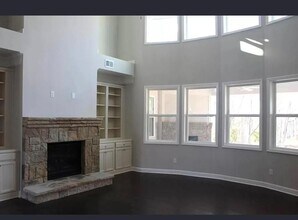 428 Silver Brook Dr in Woodstock, GA - Building Photo - Building Photo