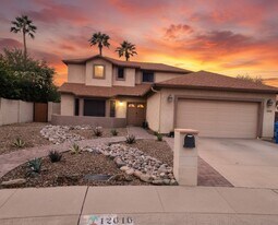 12616 N 39th St in Phoenix, AZ - Building Photo