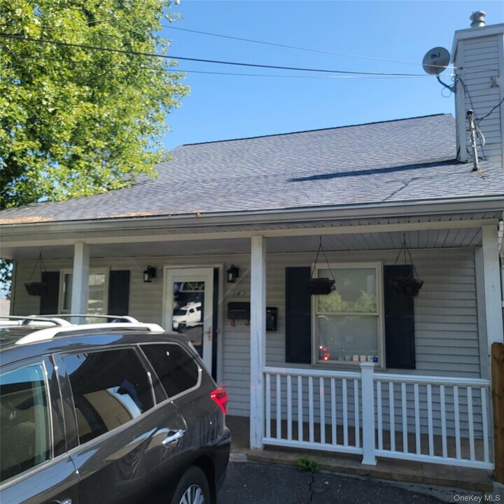 242 Westside Ave in Haverstraw, NY - Building Photo