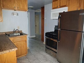 2254 N 67th St in Wauwatosa, WI - Building Photo - Building Photo
