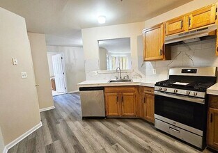 906 Rhoads Dr, Unit 906 in Belle Mead, NJ - Building Photo - Building Photo