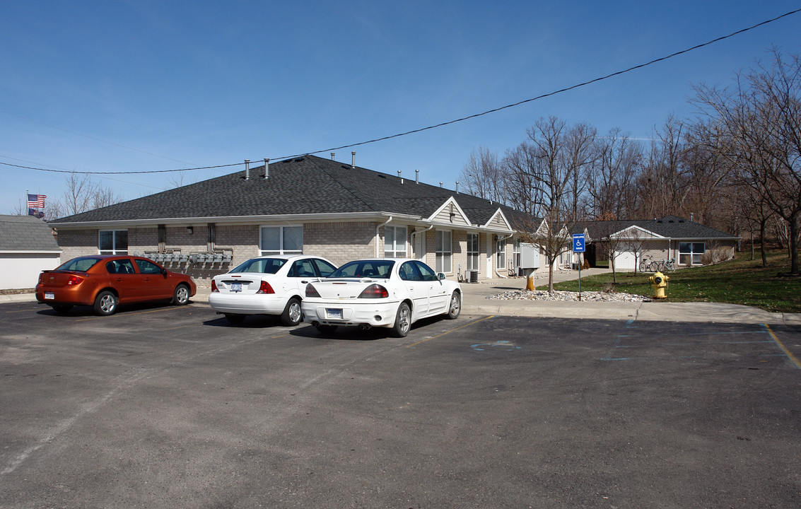 W Genesee Apartments in Lapeer, MI - Building Photo