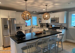 17 Via Ripa Wy in Sea Bright, NJ - Building Photo - Building Photo