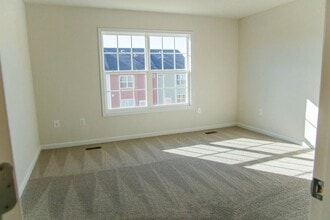 113 Oakshire Ct in Waynesboro, VA - Building Photo - Building Photo