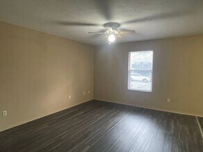 1716 N Ozark Ave in Springfield, MO - Building Photo - Building Photo