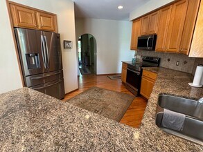 4404 Landmark Dr in Mount Vernon, WA - Building Photo - Building Photo