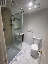 146 Duncanwoods Dr in Toronto, ON - Building Photo - Building Photo