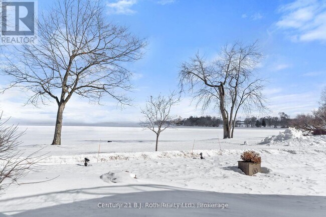 354 Atherley Rd in Orillia, ON - Building Photo - Building Photo