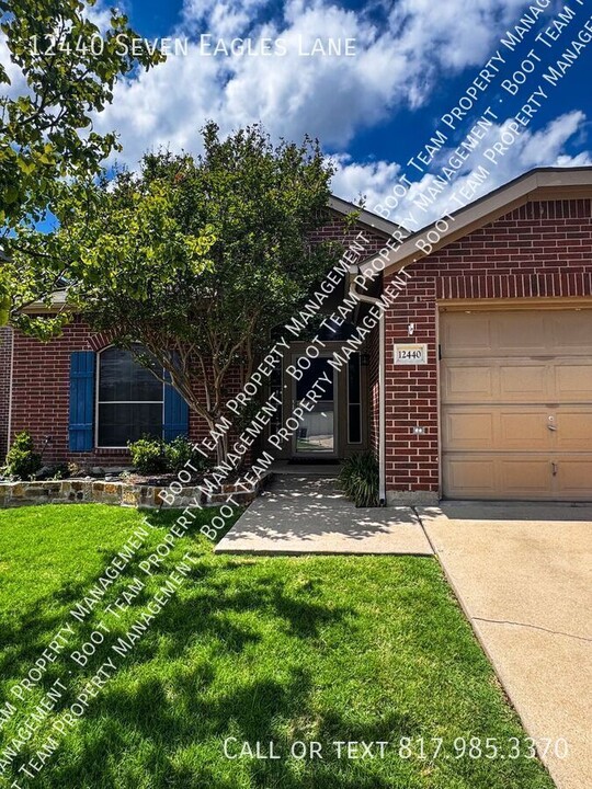 12440 Seven Eagles Ln in Burleson, TX - Building Photo