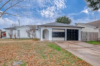 12711 Huntington Venture Dr in Houston, TX - Building Photo - Building Photo