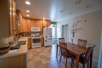 453 S 9th St, Unit 1 in Lafayette, IN - Foto de edificio - Building Photo