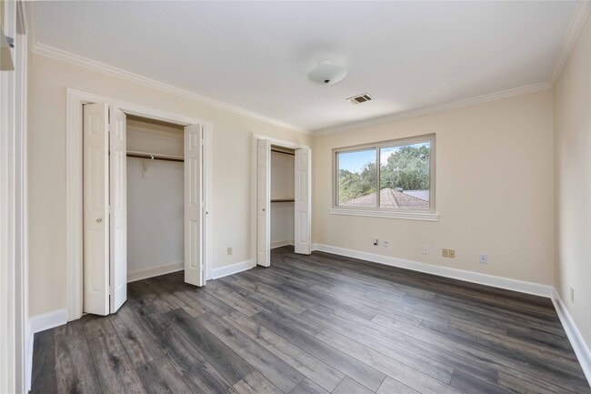 11930 Carriage Hill Dr