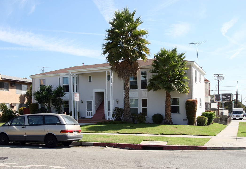 1654 Livonia Ave in Los Angeles, CA - Building Photo