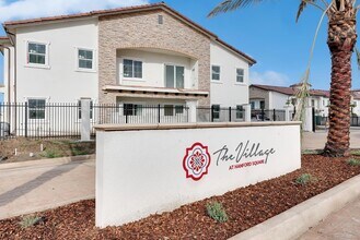2030 Millennium Way in Hanford, CA - Building Photo - Building Photo