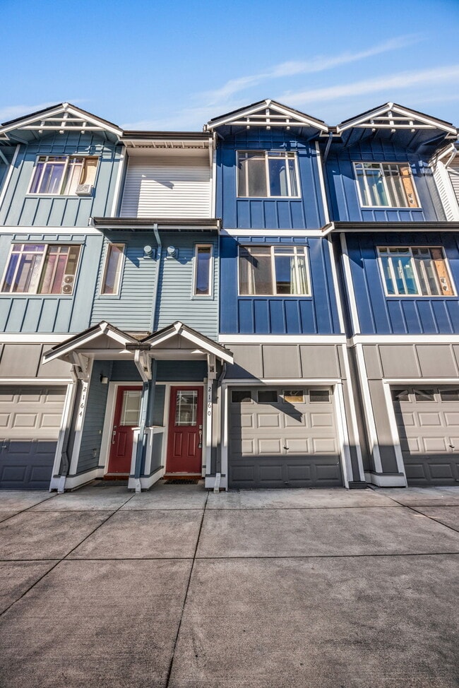 2160 Yakima Ct in Tacoma, WA - Building Photo - Building Photo