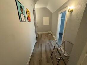 405 Carrier St NE in Grand Rapids, MI - Building Photo - Building Photo