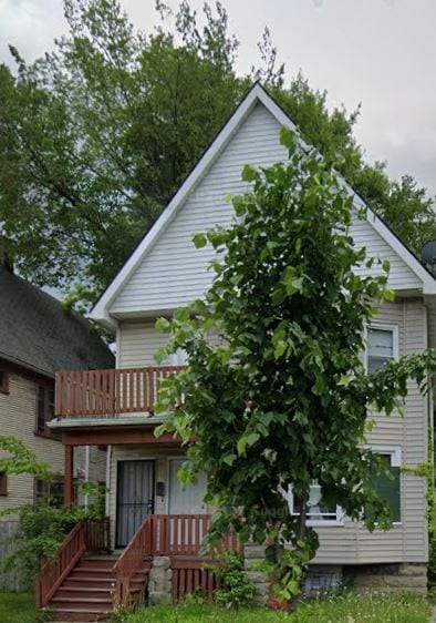 property at 407 E Auer Ave