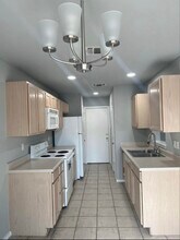 8011 Rustic Park in San Antonio, TX - Building Photo - Building Photo