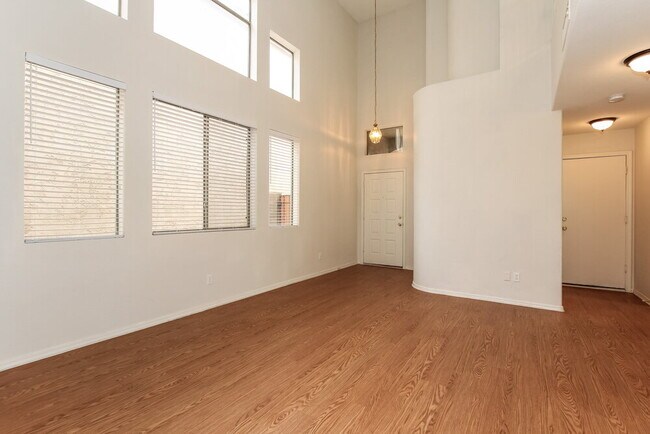 3576 W Chama Dr in Glendale, AZ - Building Photo - Building Photo