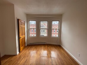 1 Kenilworth St, Unit 3 in Boston, MA - Building Photo - Building Photo