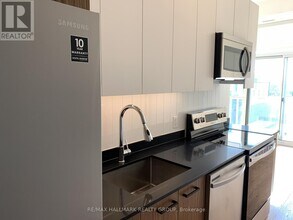 192 Bronson Ave in Ottawa, ON - Building Photo - Building Photo