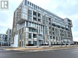 1005 Dundas St E in Oakville, ON - Building Photo