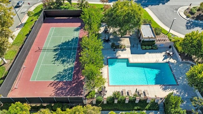 4410 Park Jazmin in Calabasas, CA - Building Photo - Building Photo