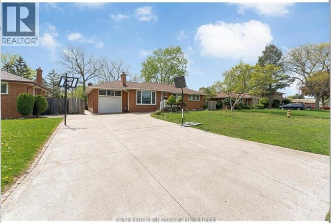 3157 Glenwood Ave in Windsor, ON - Building Photo - Building Photo