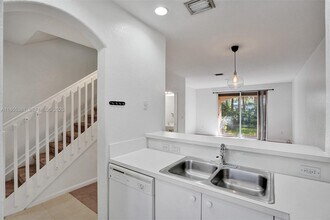 2613 SW 83rd Terrace in Miramar, FL - Building Photo - Building Photo