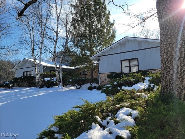 property at 1552 Jacobs Ln