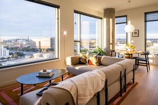 Dallas Urby Apartments