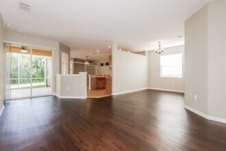 5412 Lexington Dr in Parrish, FL - Building Photo - Building Photo