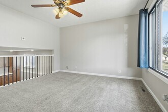 107 N Orr Dr in Normal, IL - Foto de edificio - Building Photo