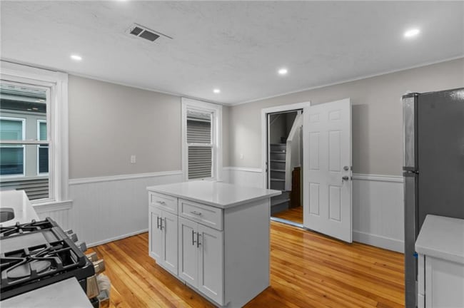 382 Orms St in Providence, RI - Building Photo - Building Photo