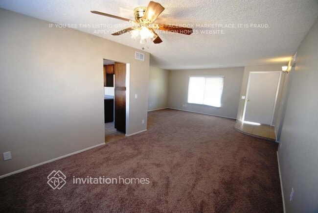 4806 W Christy Dr in Glendale, AZ - Foto de edificio - Building Photo