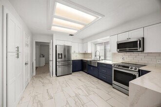 4402 Chipping Ct in Sugar Land, TX - Building Photo - Building Photo