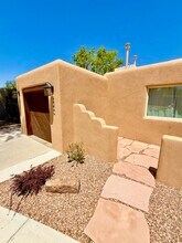 4221 Broadmoor Ave NE in Albuquerque, NM - Building Photo - Building Photo