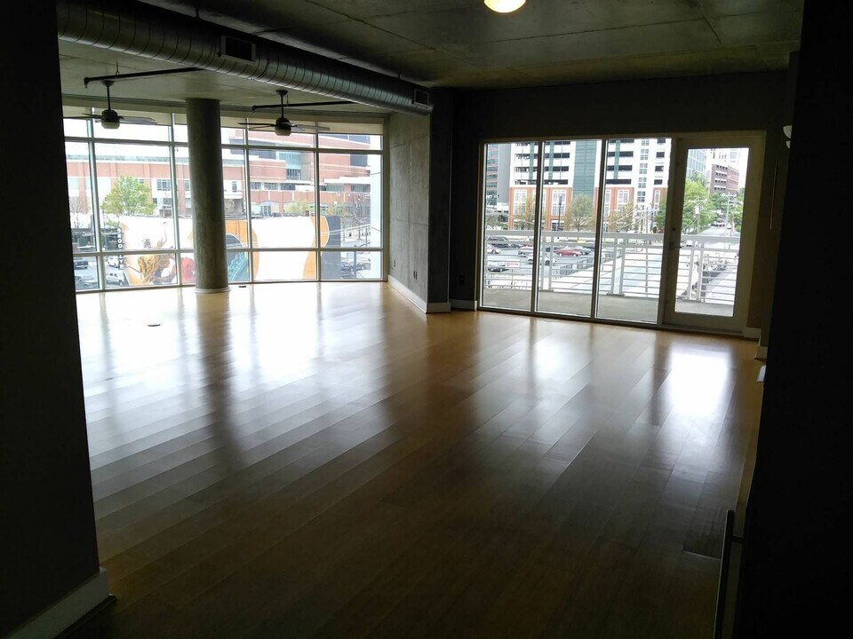 505 E 6th St-Unit -1 in Charlotte, NC - Building Photo