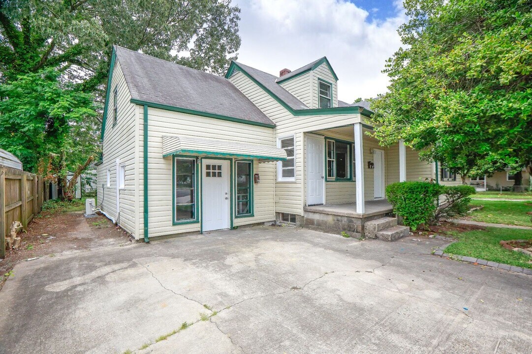 4729 Pinehurst Ave in Norfolk, VA - Building Photo