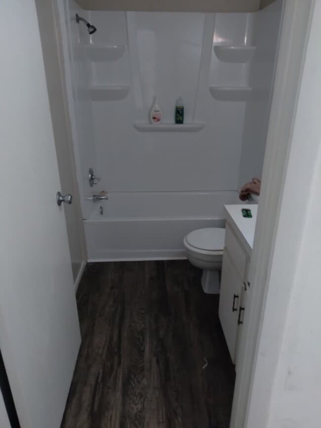 712 E Garden St, Unit 8 in Lakeland, FL - Foto de edificio - Building Photo