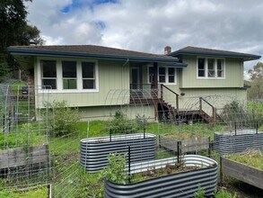 1760 Sanders Rd in Sebastopol, CA - Building Photo - Building Photo