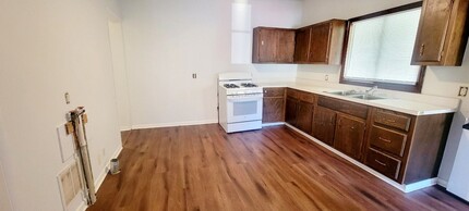 126 3rd St in Rome, NY - Building Photo - Building Photo